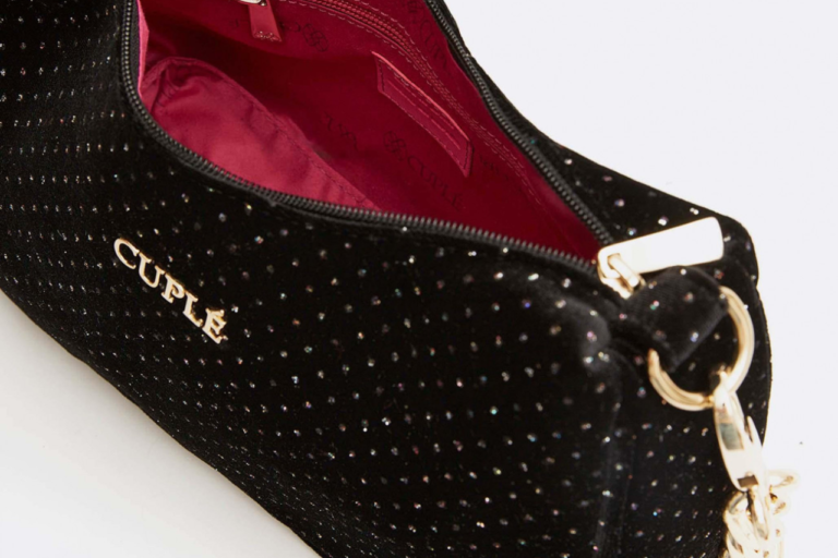 Temporada logomaníaca de Cuplé: Vístete con convicción